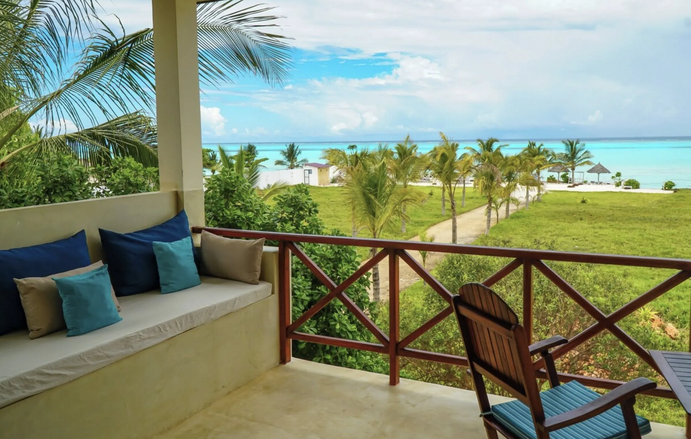 Deluxe Room, Balcony & Sea View at Raffia Boutique Hotel